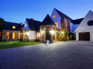 5 Bed House in St Georges Park