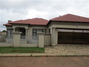 3 Bed House in Tweefontein