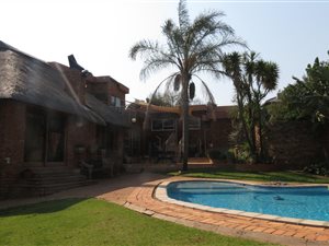 5 Bed House in Kloofendal