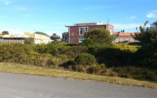 715 m² Land available in Franskraal