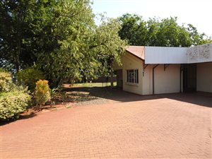 1653 m² Land available in Lyttelton Manor