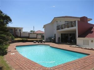 3 Bedroom House in Athlone Park
