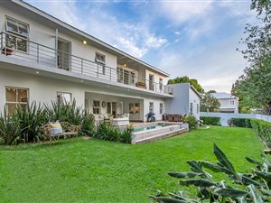 4 Bedroom House in Parktown North