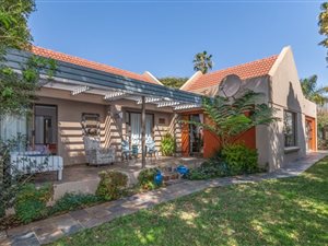 3 Bed House in Silver Lakes