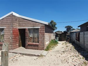 2 Bed House in Roosendal