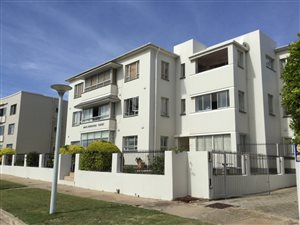 2 Bed Apartment in Summerstrand