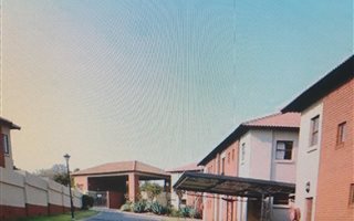 2 Bedroom Townhouse in Pretorius Park