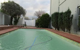 4 Bedroom House in Bergsig