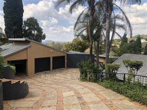 4 Bed House in Waterkloof Heights