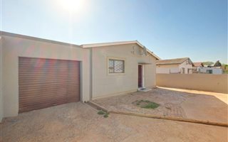 3 Bedroom House in Newlands
