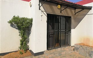 1 Bedroom Garden Cottage in Eldorado Park