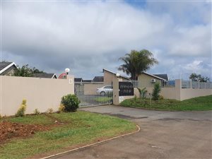 3 Bed Townhouse in Everest Heights
