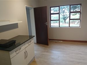 1 Bed Garden Cottage in Lynnwood Manor