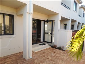 3 Bed Townhouse in Sandbaai