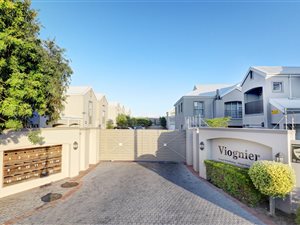 3 Bed Townhouse in Durbanville Central