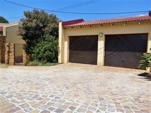 3 Bed House in Dowerglen