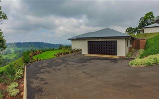 3 Bedroom Simplex in Winston Park