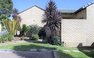 3 Bedroom Townhouse in Moreleta Park