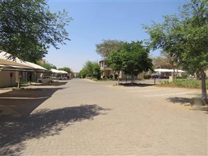 2 Bed Townhouse in Leeuwenhof Estate