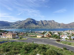 588 m² Land available in Hout Bay and surrounds