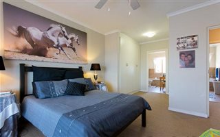 3 Bedroom Apartment in Wakenshaw Estate