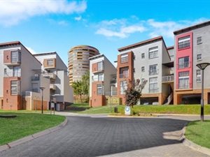 2 Bedroom Apartment in Houghton Estate