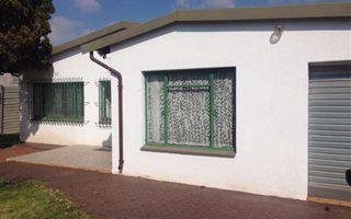 3 Bedroom House in Klopperpark