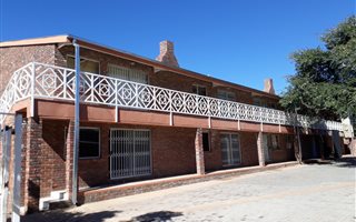 2 Bedroom Apartment in Olifantshoek