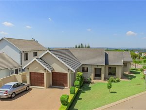 3 Bedroom House in Candlewoods Estate