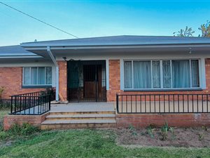 4 Bed House in Suidrand