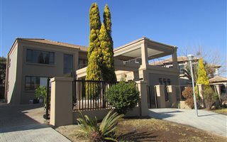 4 Bedroom House in Xanadu