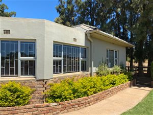 2.2 ha Farm in Paarl