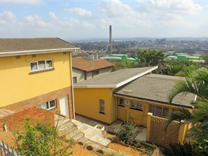 3 Bed House in Merebank East