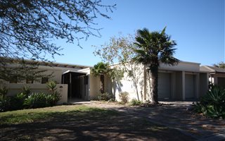3 Bedroom House in Durbanville Hills