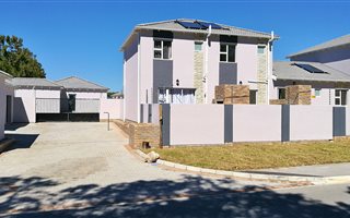2 Bedroom Townhouse in Overbaakens