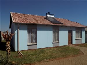 3 Bed House in Protea Glen