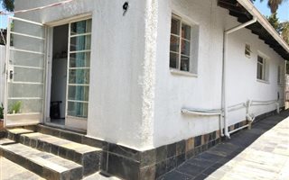 1 Bedroom Garden Cottage in Jukskei Park