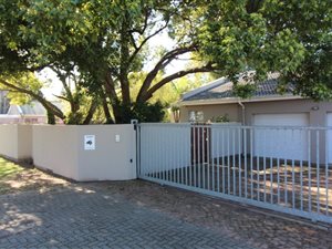 5 Bed House in Heather Park
