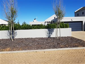 3 Bed House in Kelderhof Country Village