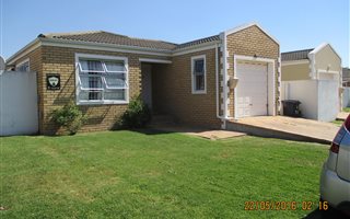 2 Bedroom Townhouse in Durbanville