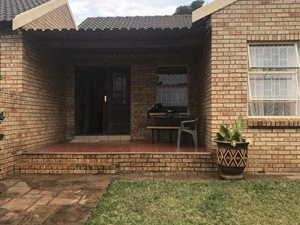 3 Bedroom House in Thatchfield