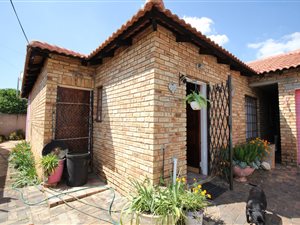 2 Bed House in Greenhills