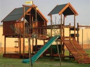 Bachelor apartment in Hazeldean (Silverlakes Surroundings)
