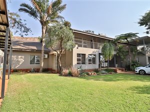 5 Bed House in Florauna