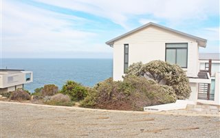 1079 m² Land available in Pinnacle Point Golf Estate