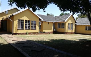 3 Bedroom House in Wierda Park
