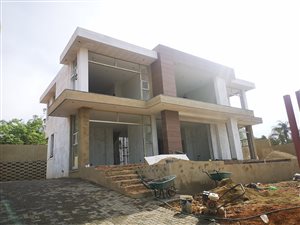 5 Bed House in Waterkloof Heights