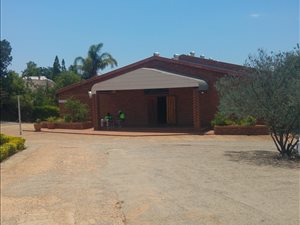 9033 m² Farm in Kameeldrift East