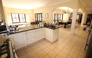 4 Bedroom Cluster in Melrose North