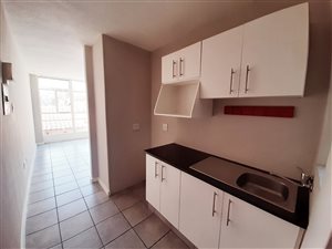 Bachelor apartment in Glenhazel